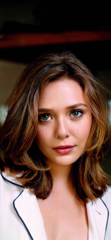 Elizabeth Olsen 4K Phone Wallpaper