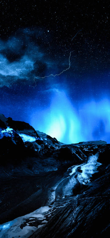 Spectacular scenery of stars, lightning and aurora in the night sky