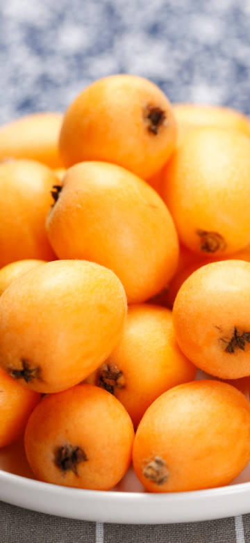 Delicious Yellow Loquat Fruit 4K Wallpaper