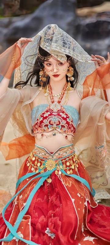 Chinese Girl in a Gorgeous Hanfu Dress 4K Phone Wallpaper