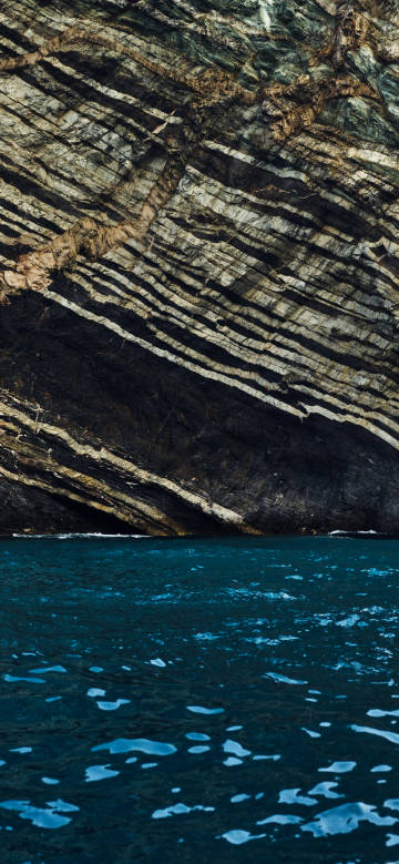 Stunning rocks by the sea phone wallpaper