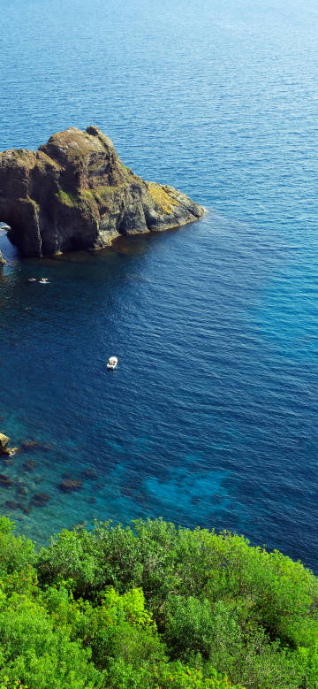 Beautiful coastal rocky scenery phone wallpaper