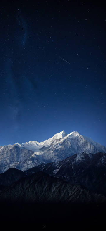 Silent starry night under the snowy mountains 4K phone wallpaper