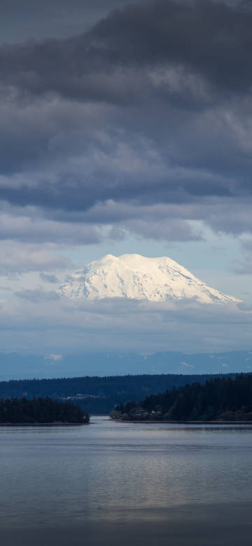 Puget Sound Mount Rainier Landscape 4K Phone Wallpaper