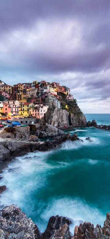 The colorful town of Manarola on the cliff