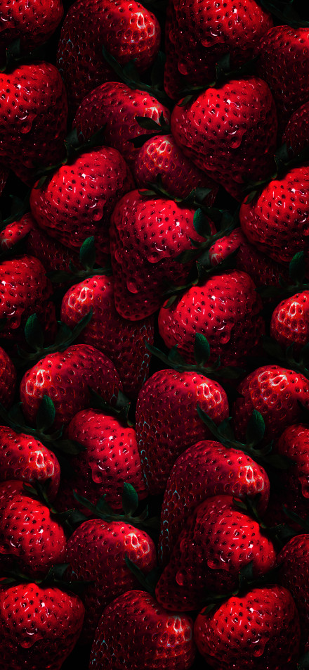 Bright,fresh and attractive red strawberries phone wallpaper