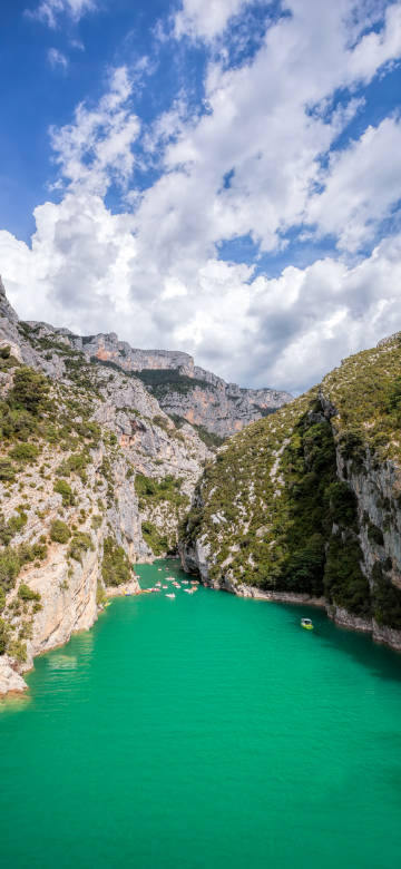 Beautiful scenery of the Verdon Gorge in France phone wallpaper