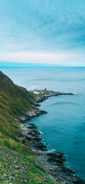 Magnificent seaside scenery on the cliff